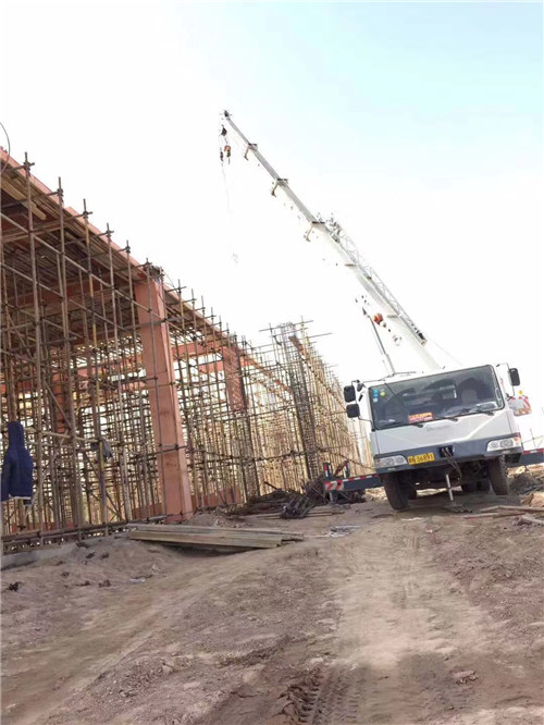 乐山市25 吨、50 吨吊车怎么选？多大重量 / 半径适合对应车型？